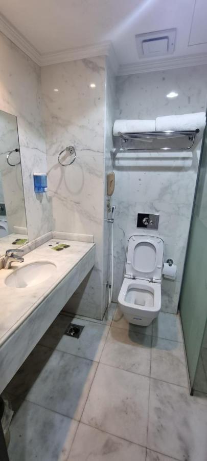 فندق برادايس العالمية توصيل للحرم La Mecque Extérieur photo
